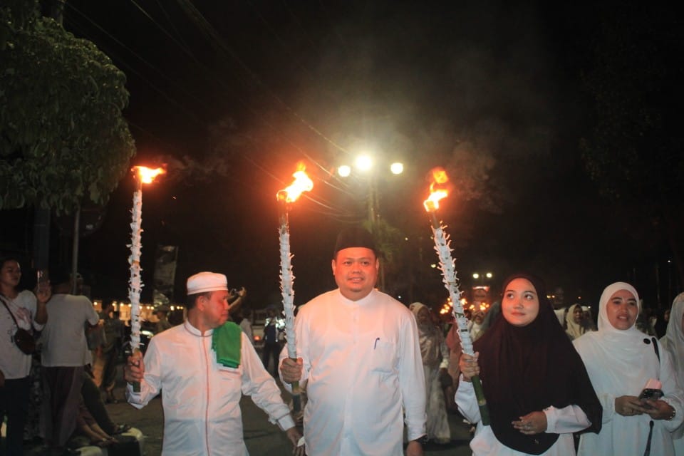 Pemerintah Kabupaten Bungo menyambut Tahun Baru Islam 1 Muharram 1447 Hijriah dengan menggelar pawai obor