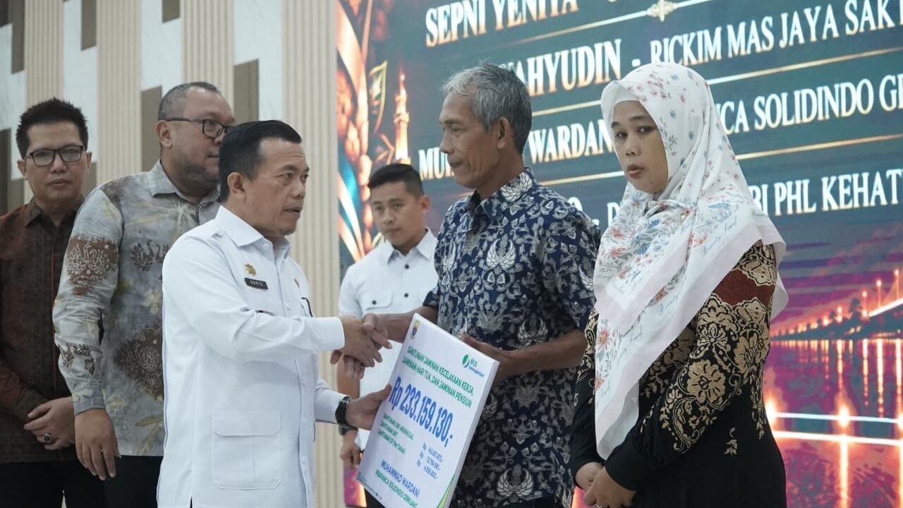 Gubernur Al Haris: Pemprov Jambi Perkuat Perlindungan Jamsostek bagi Pekerja Rentan